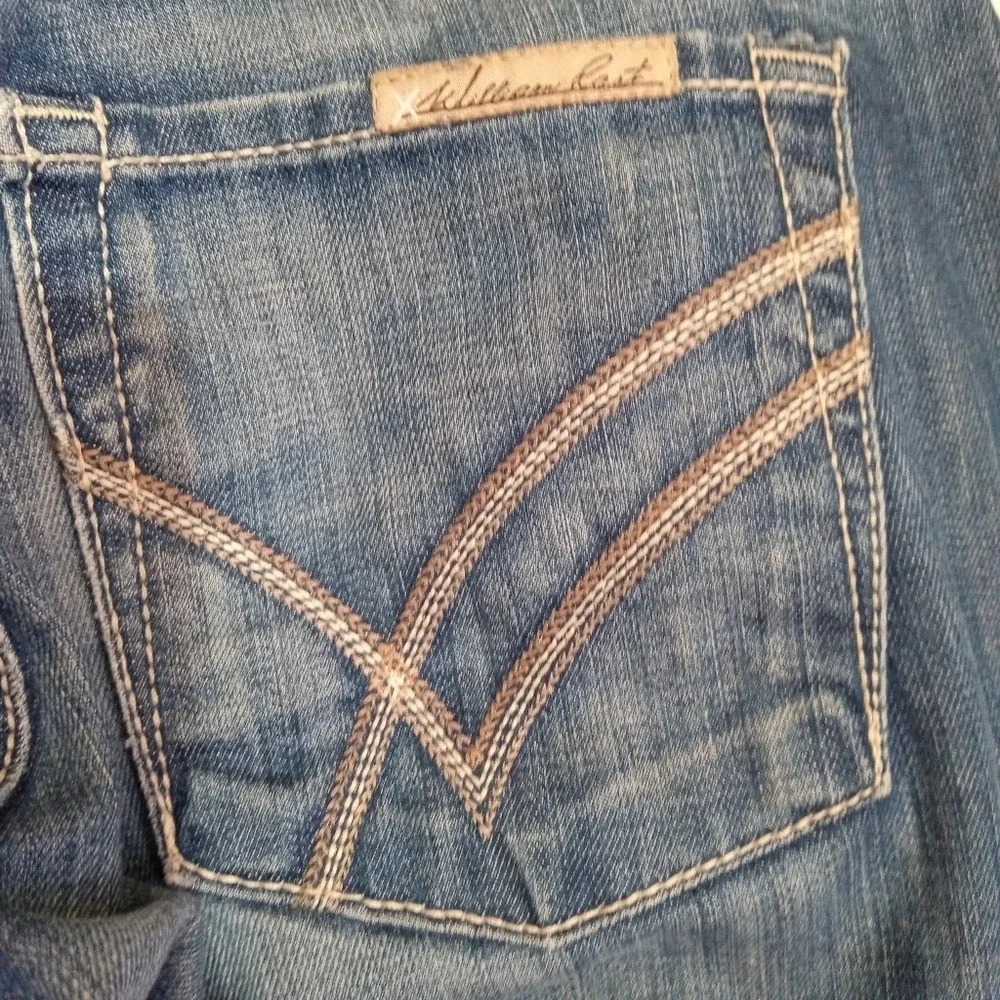William Rast Daisy Super Flare jeans GUC women size 27 - Picture 7 of 9